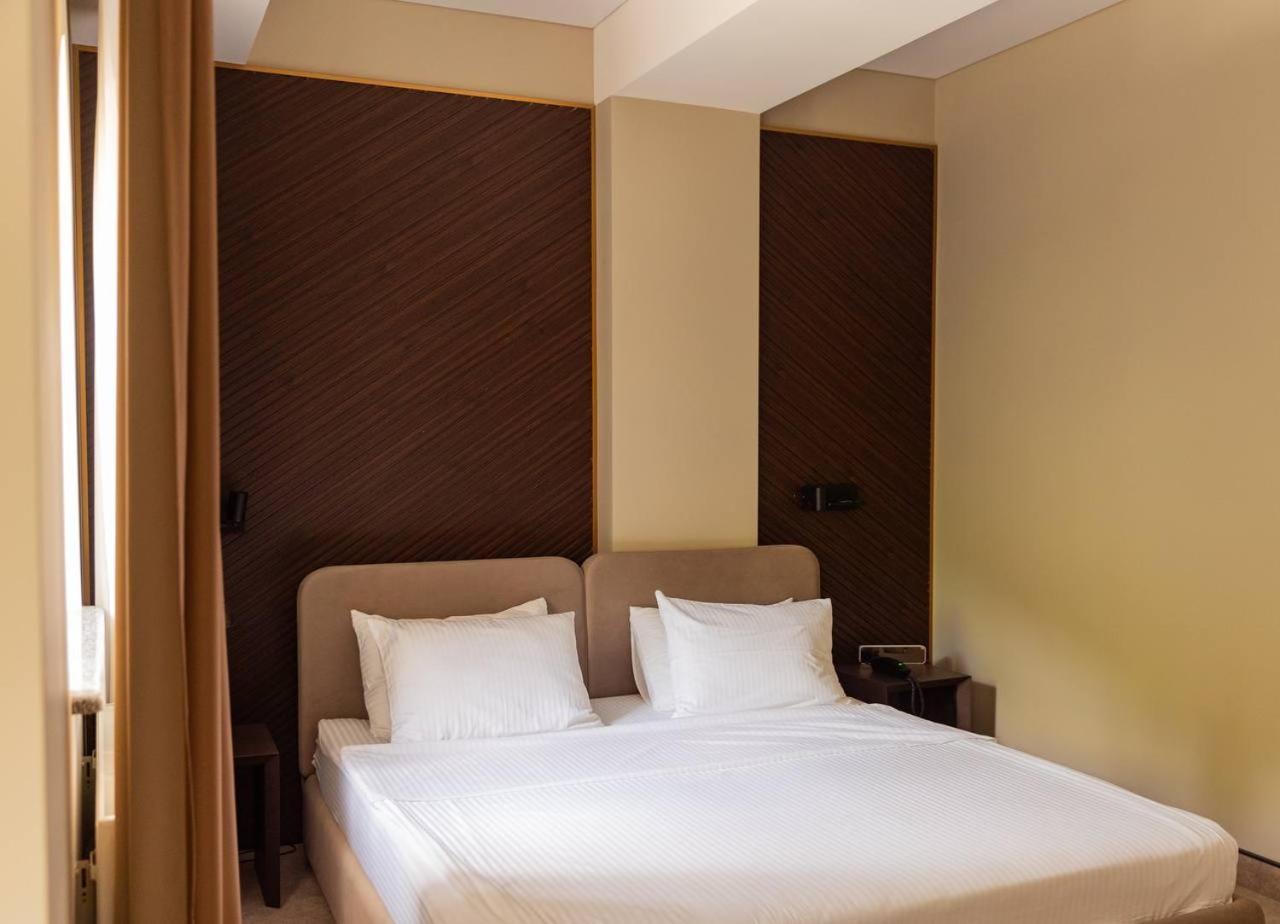 Park Hotel Bristol Uzhhorod Room photo
